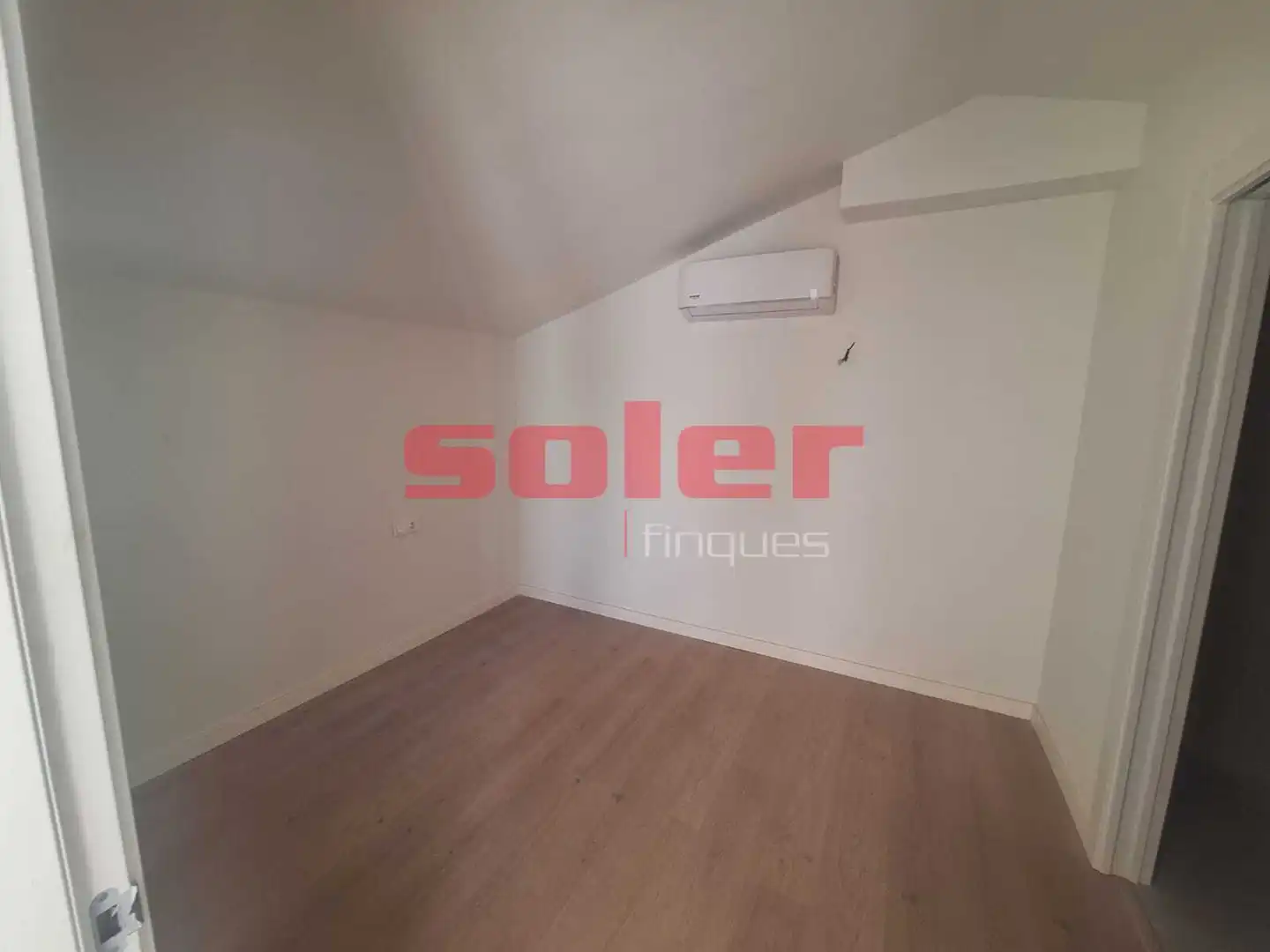 Duplexes for sale in Rubí  with Air Conditioner, Heating and Terrace