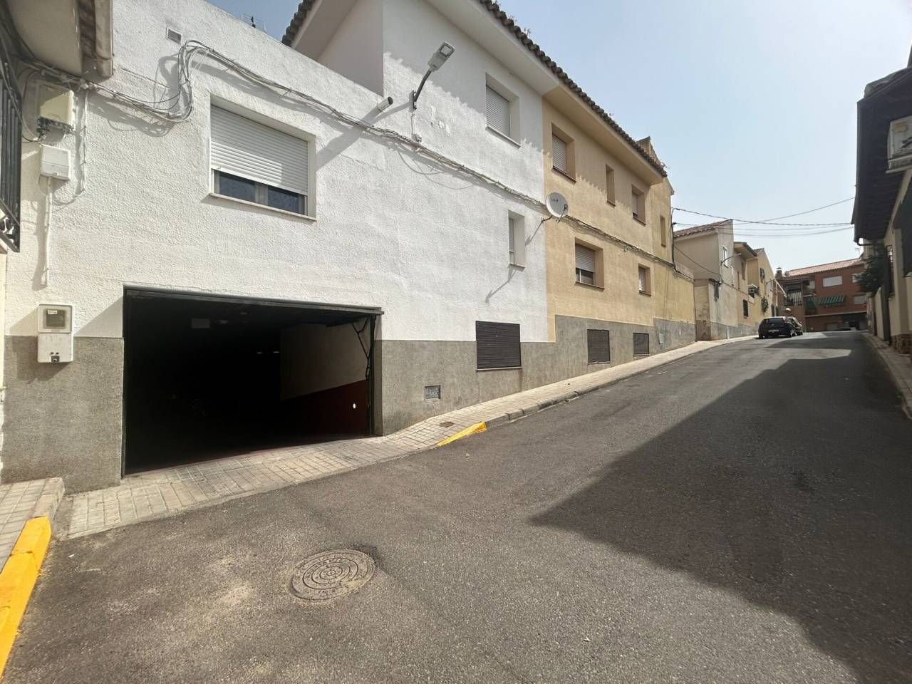 Vista exterior de Garatge en venda en Olías del Rey amb Alarma
