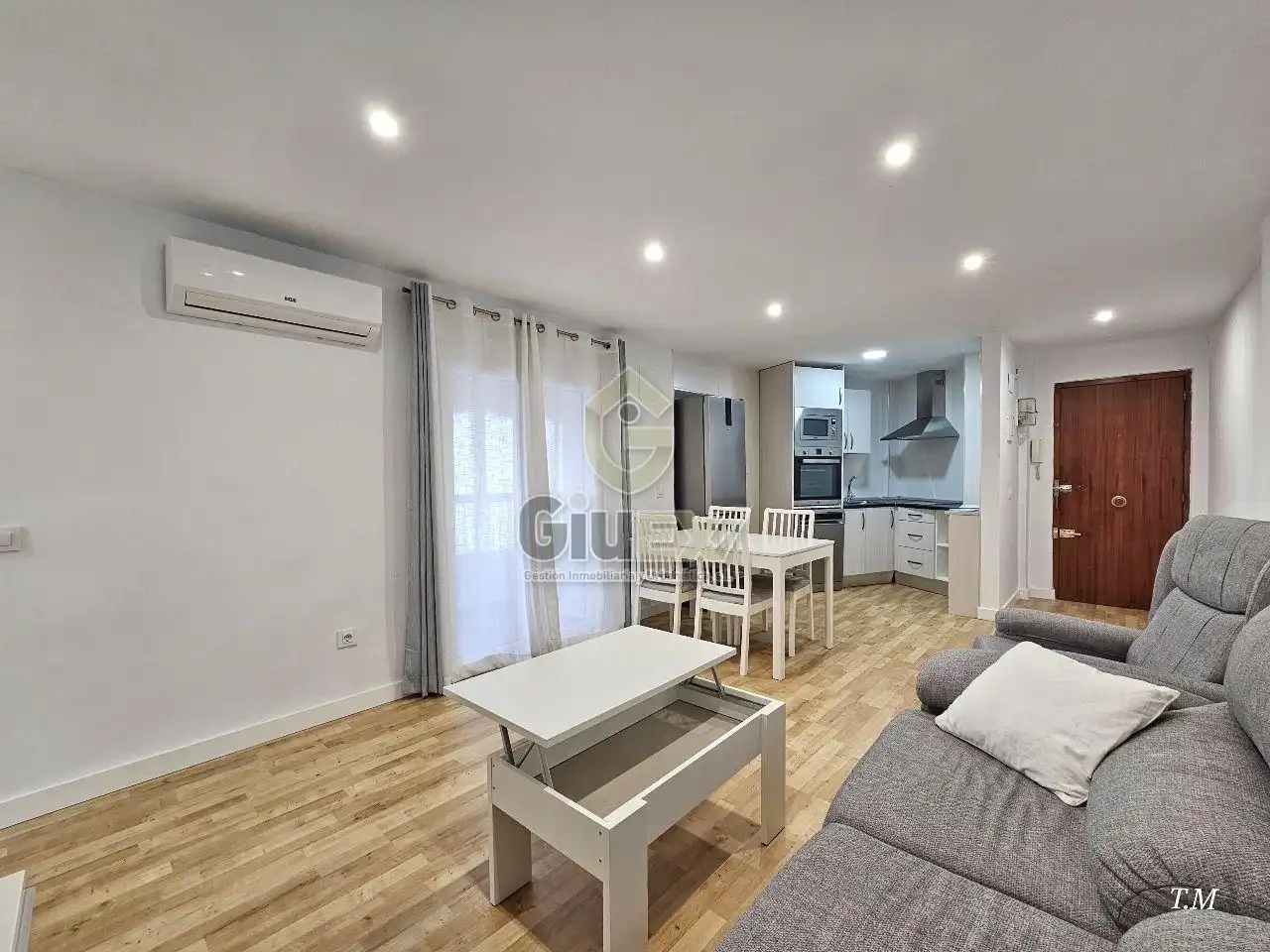 Dormitori de Apartament en venda en Cáceres amb Aire condicionat, Calefacció i Terrassa