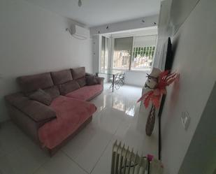 Living room of Flat to rent in  Sevilla Capital  with Air Conditioner and Terrace