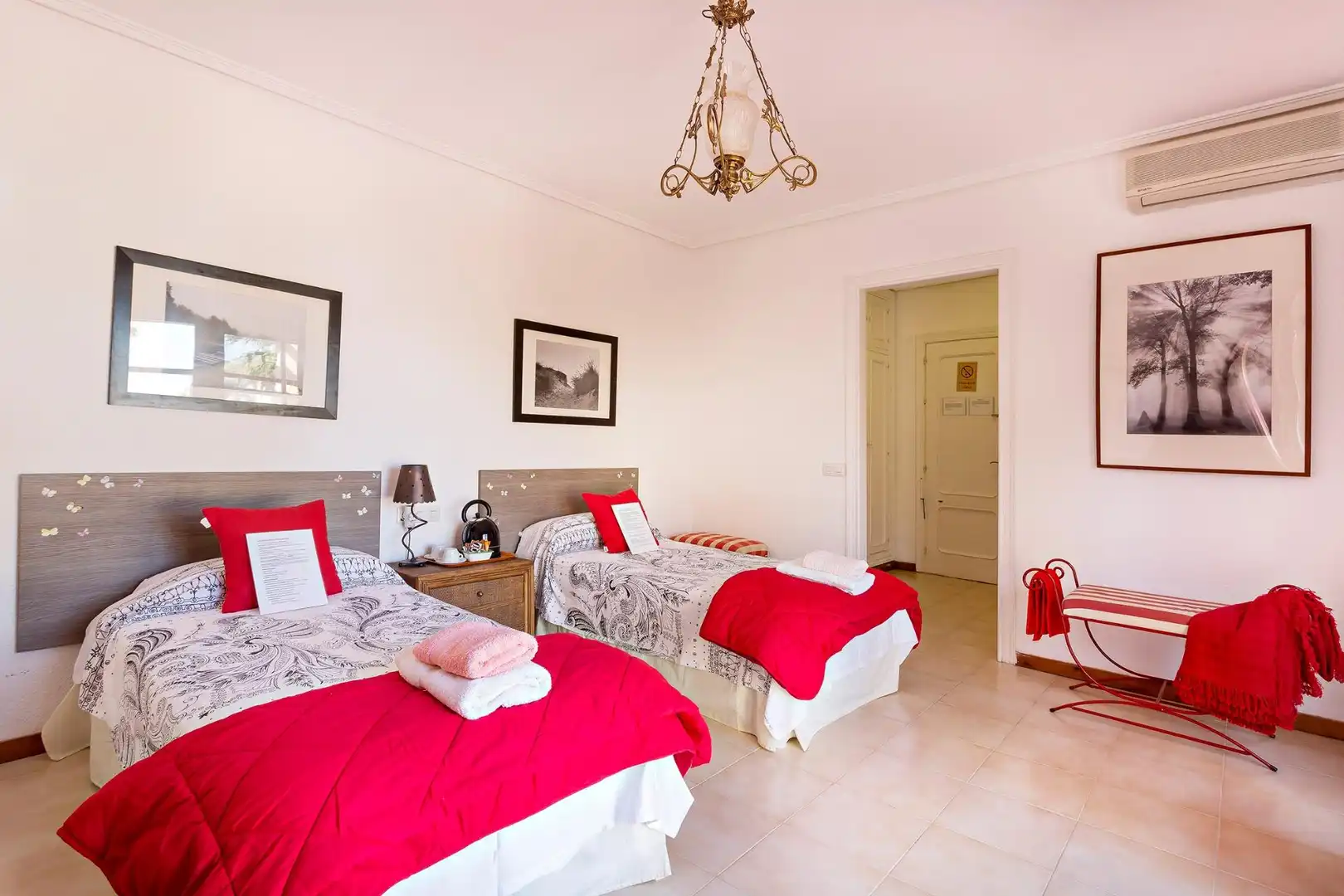 Bedroom of Houses for sale in Roquetas de Mar  with Air Conditioner, Private garden and Terrace