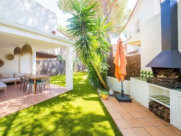 Terraced house for sale in Avenida Onze de Setembre