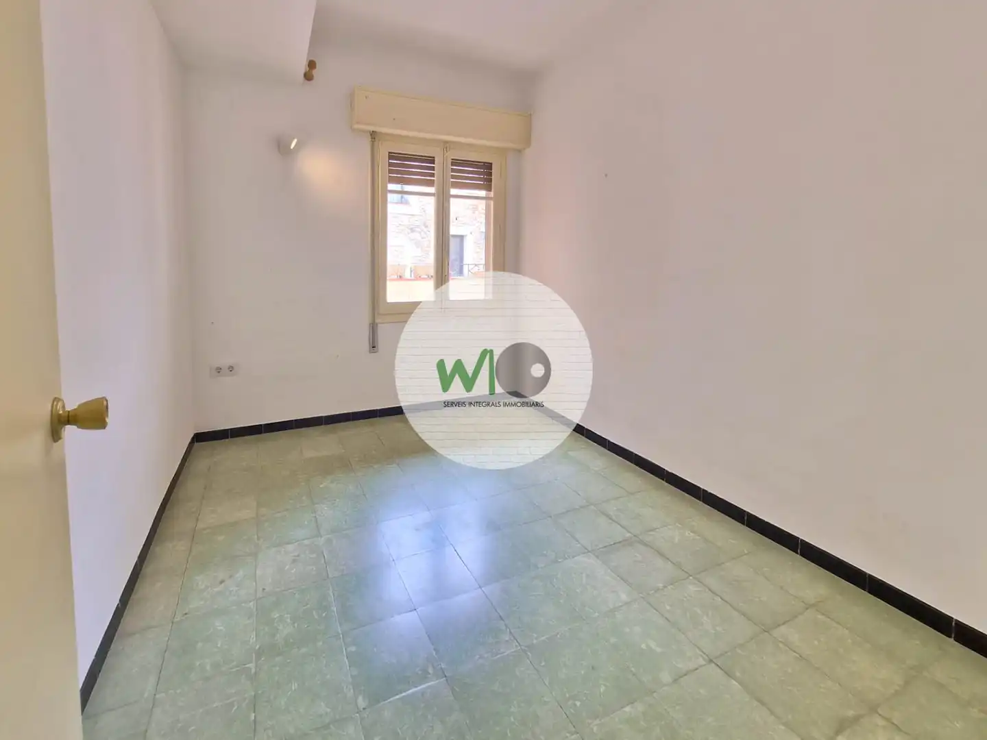 Wohnung zur Miete in Ventalló mit Klimaanlage, Heizung und Terrasse