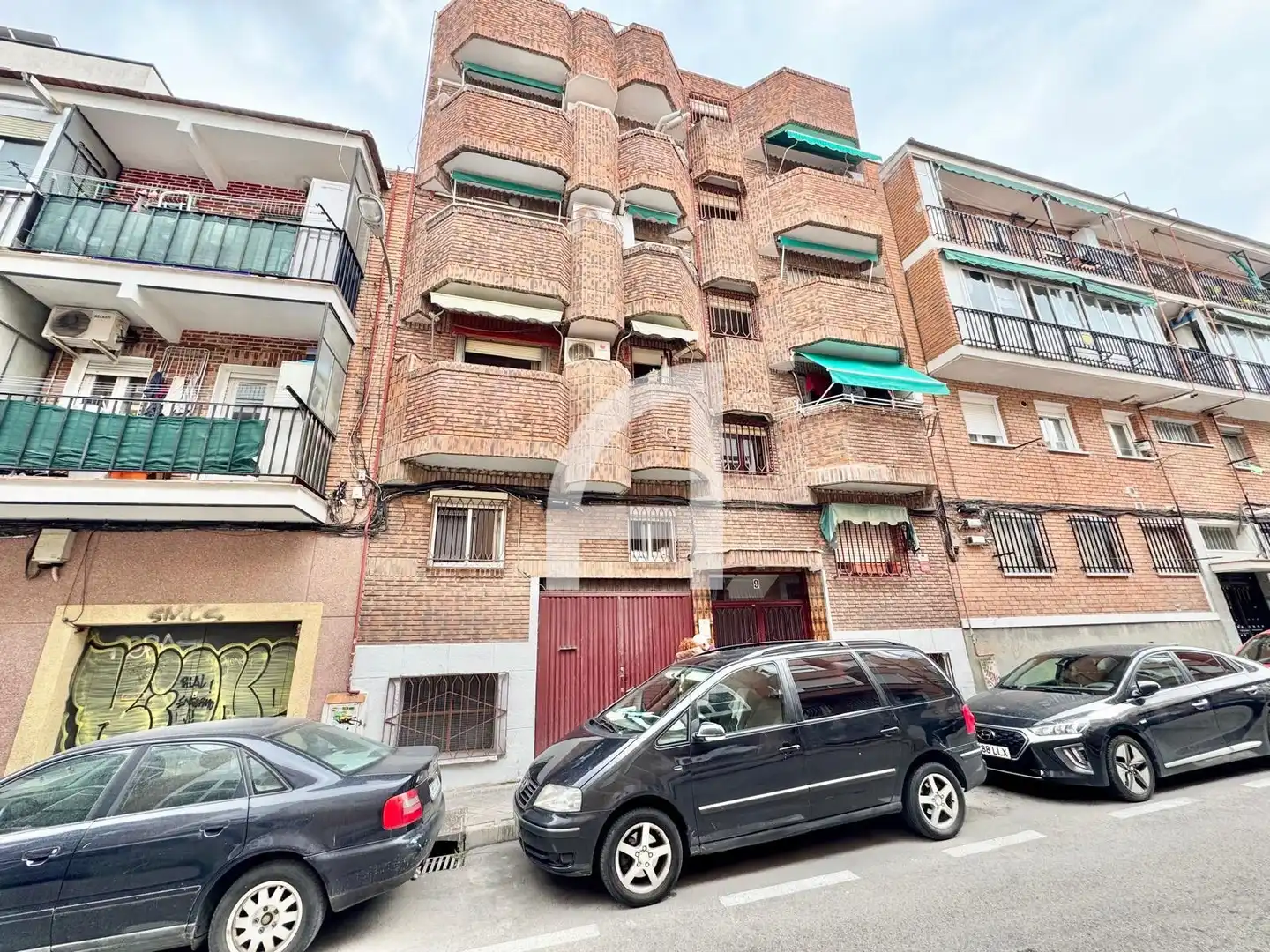 Exterior view of Industrial buildings for sale in Madrid