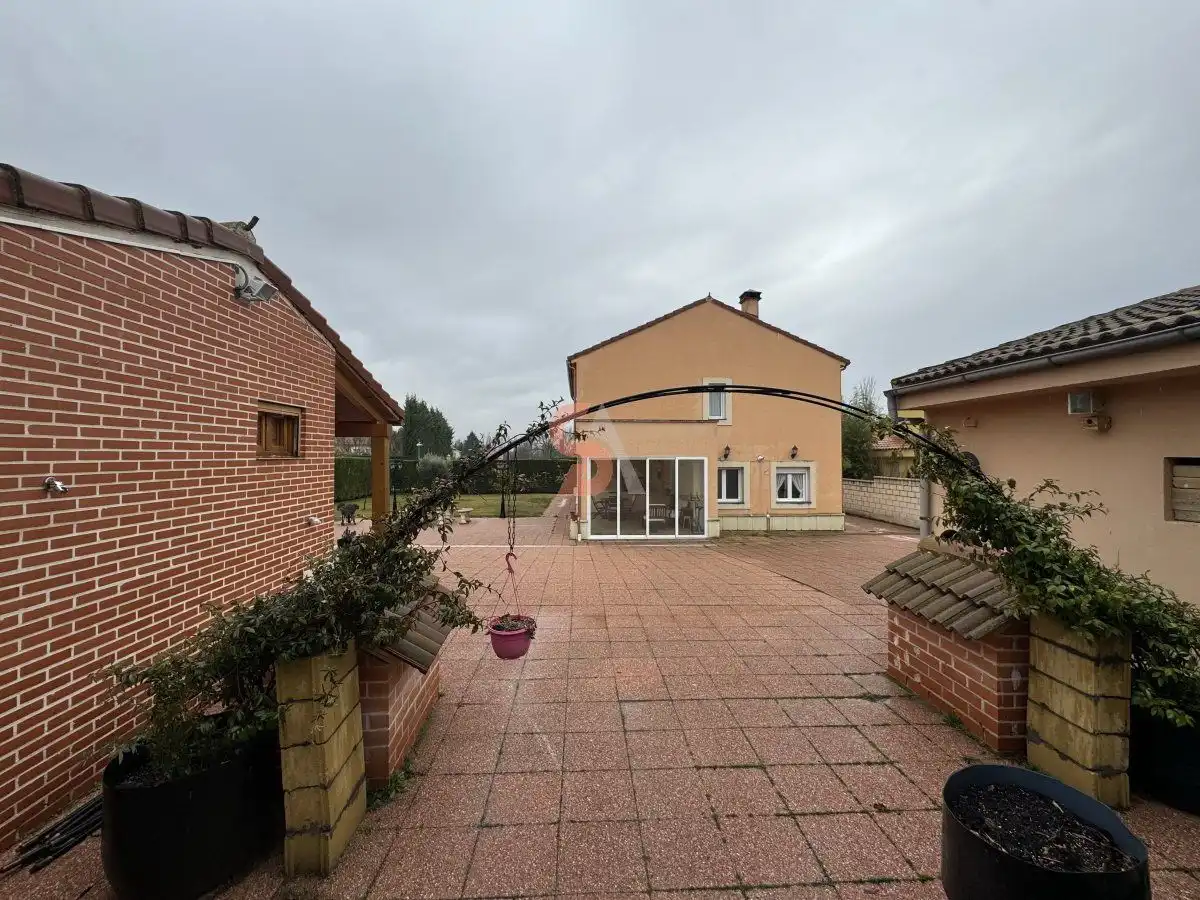 Casa amb terrassa en venda a RÍO PISUERGA, imagen 81