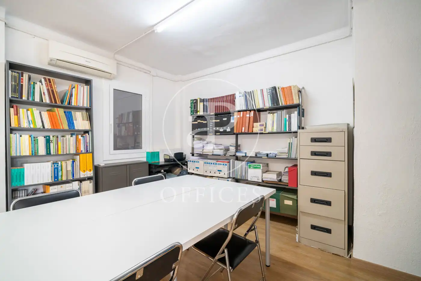 Büro zum Verkauf in Barcelona mit Klimaanlage