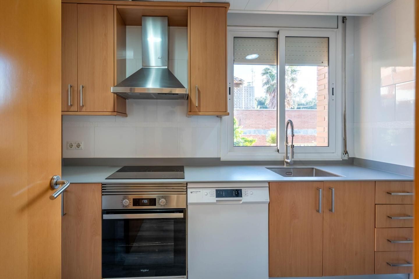 Cocina de Casa o chalet en venta en Terrassa con Jardín privado, Terraza y Piscina