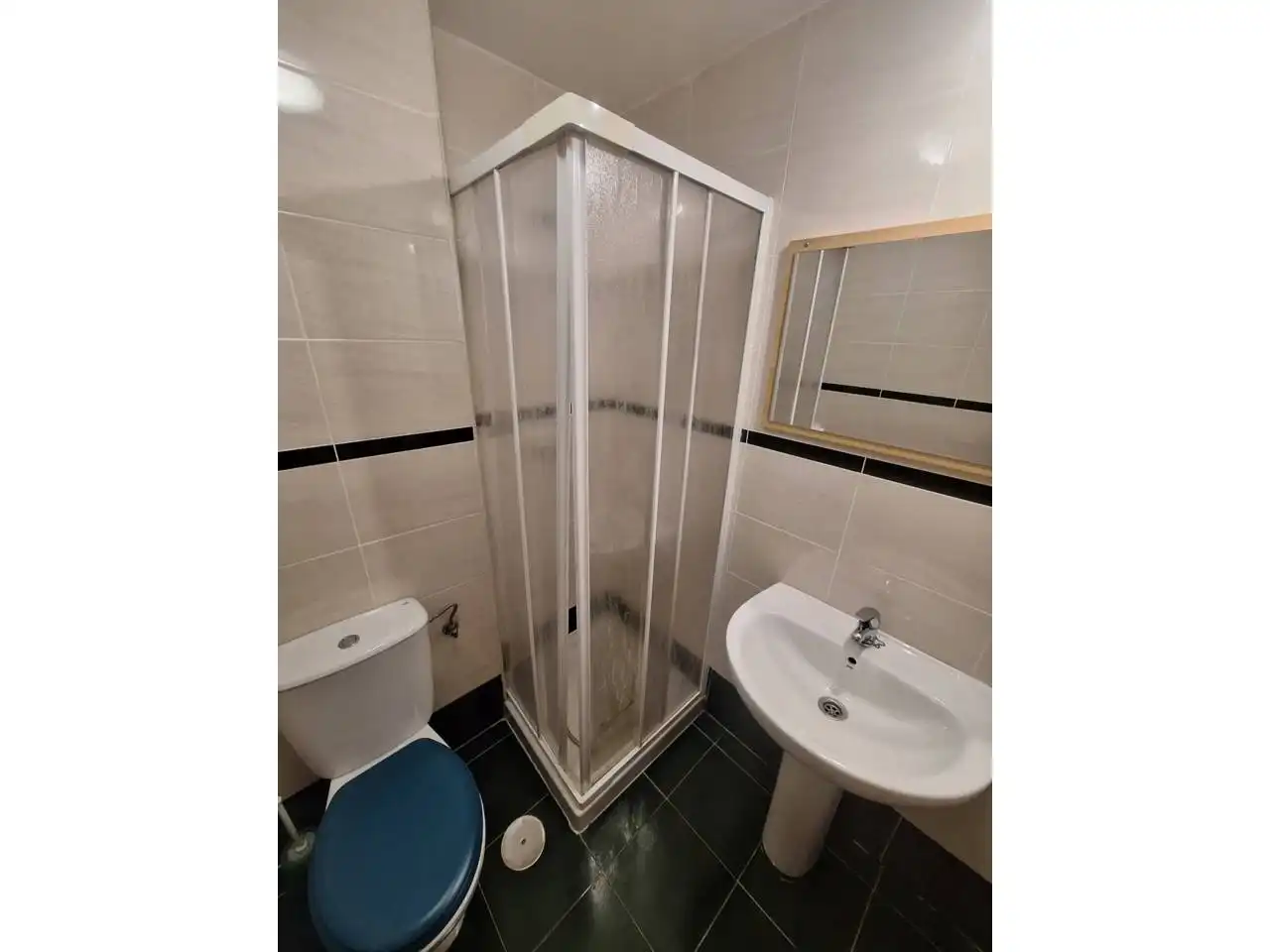 Badezimmer von Wohnung zum Verkauf in Fuenlabrada mit Heizung, Parkett und Abstellraum