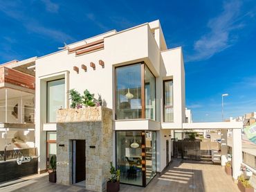 Casa con piscina en venta en Mar Menor de Cartagena – Cabo de Palos