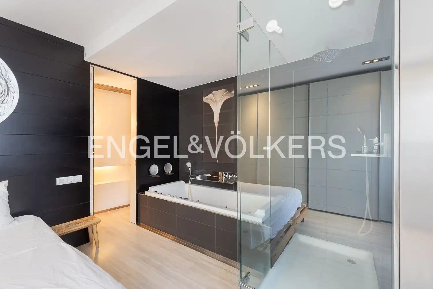 Badezimmer von Wohnung zum Verkauf in Valencia mit Klimaanlage, Heizung und Möbliert