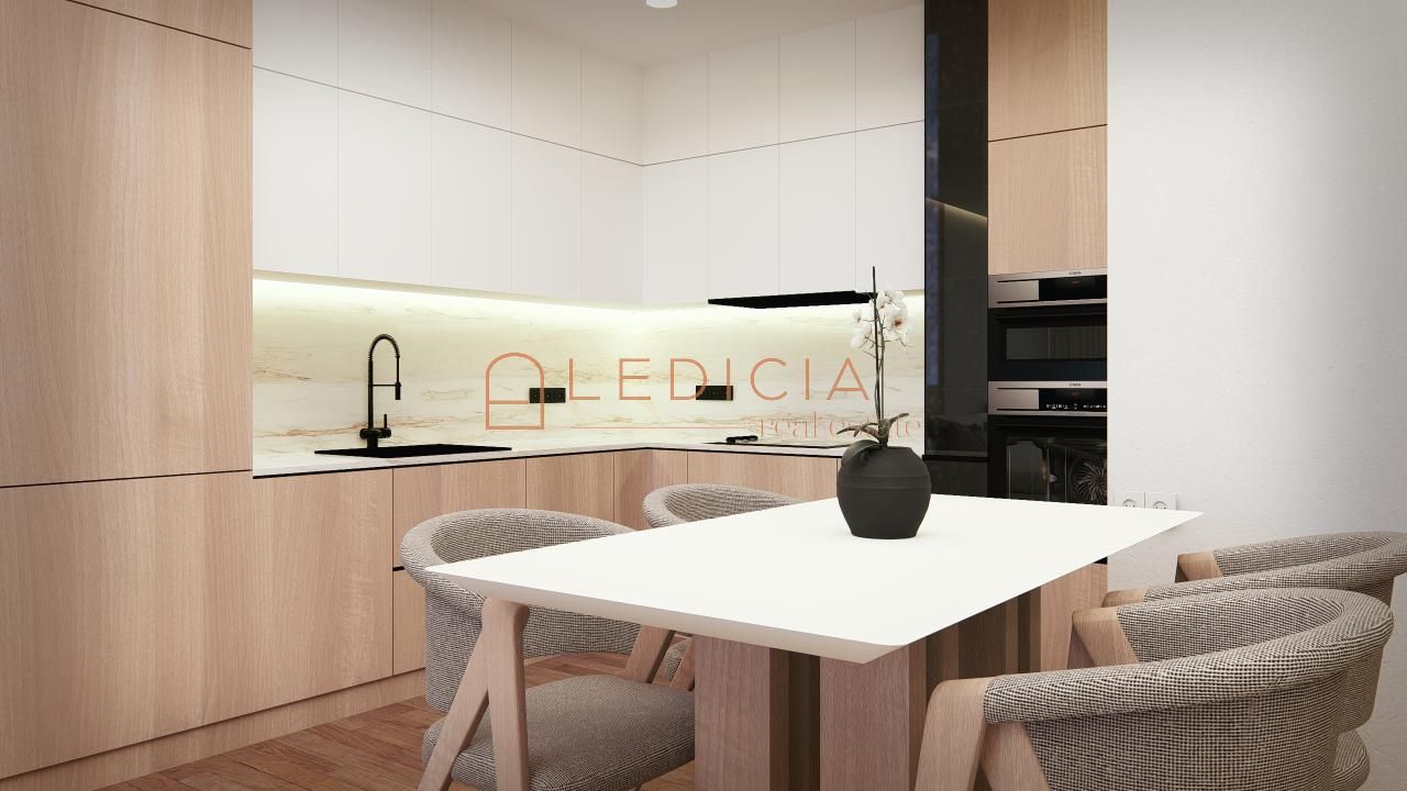 Kitchen of Flat for sale in Ourense Capital   with Air Conditioner, Heating and Terrace