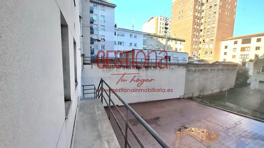 Business premises for sale in Maliaño, imagen 4