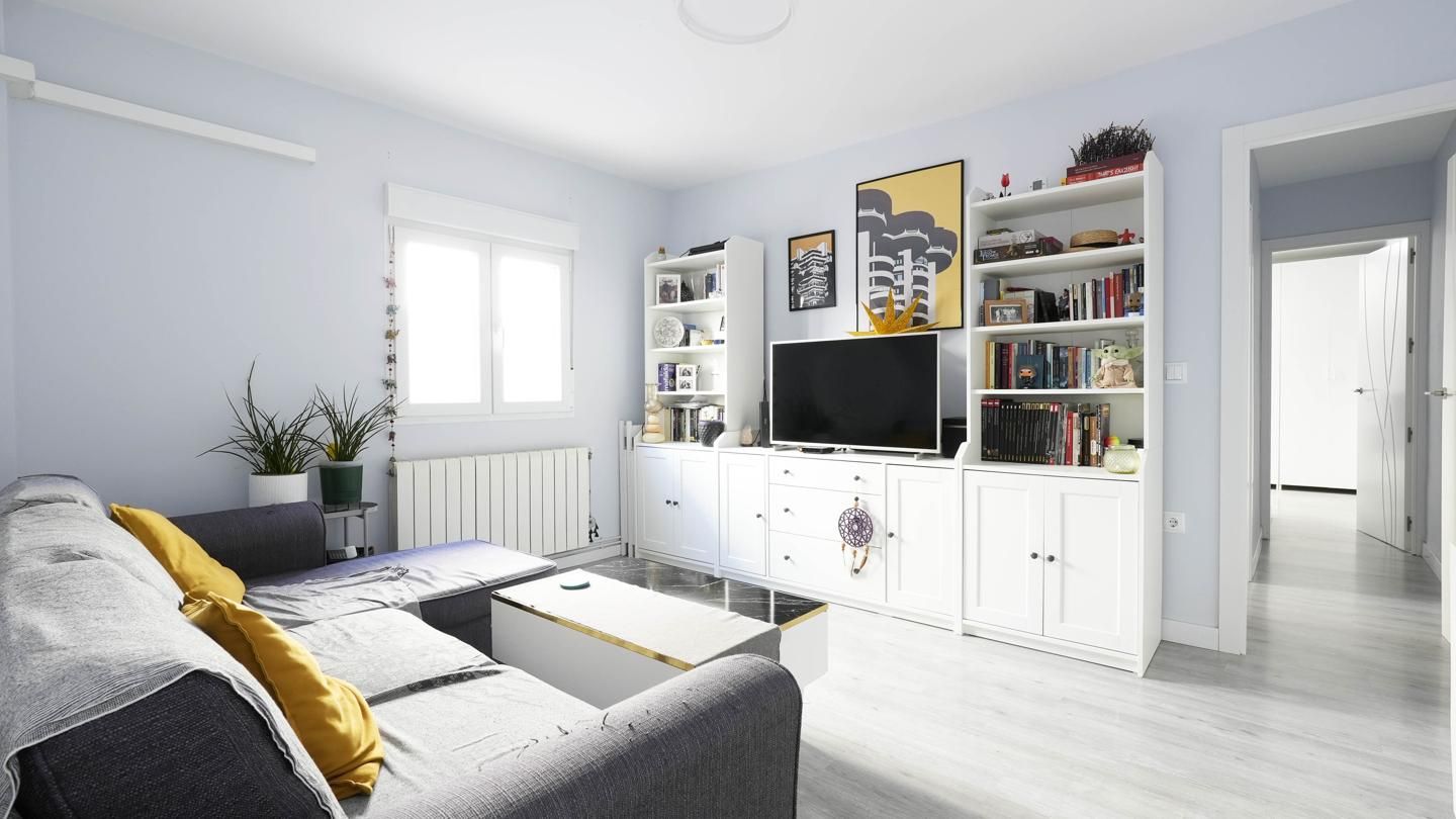 Sala d'estar de Pis en venda en  Madrid Capital amb Aire condicionat i Calefacció