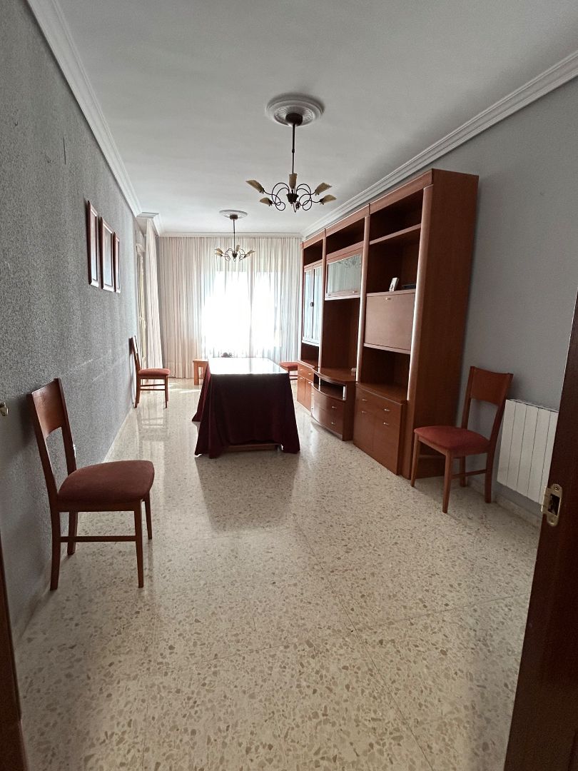 Bedroom of Flat to rent in Badajoz Capital  with Air Conditioner, Heating and Furnished