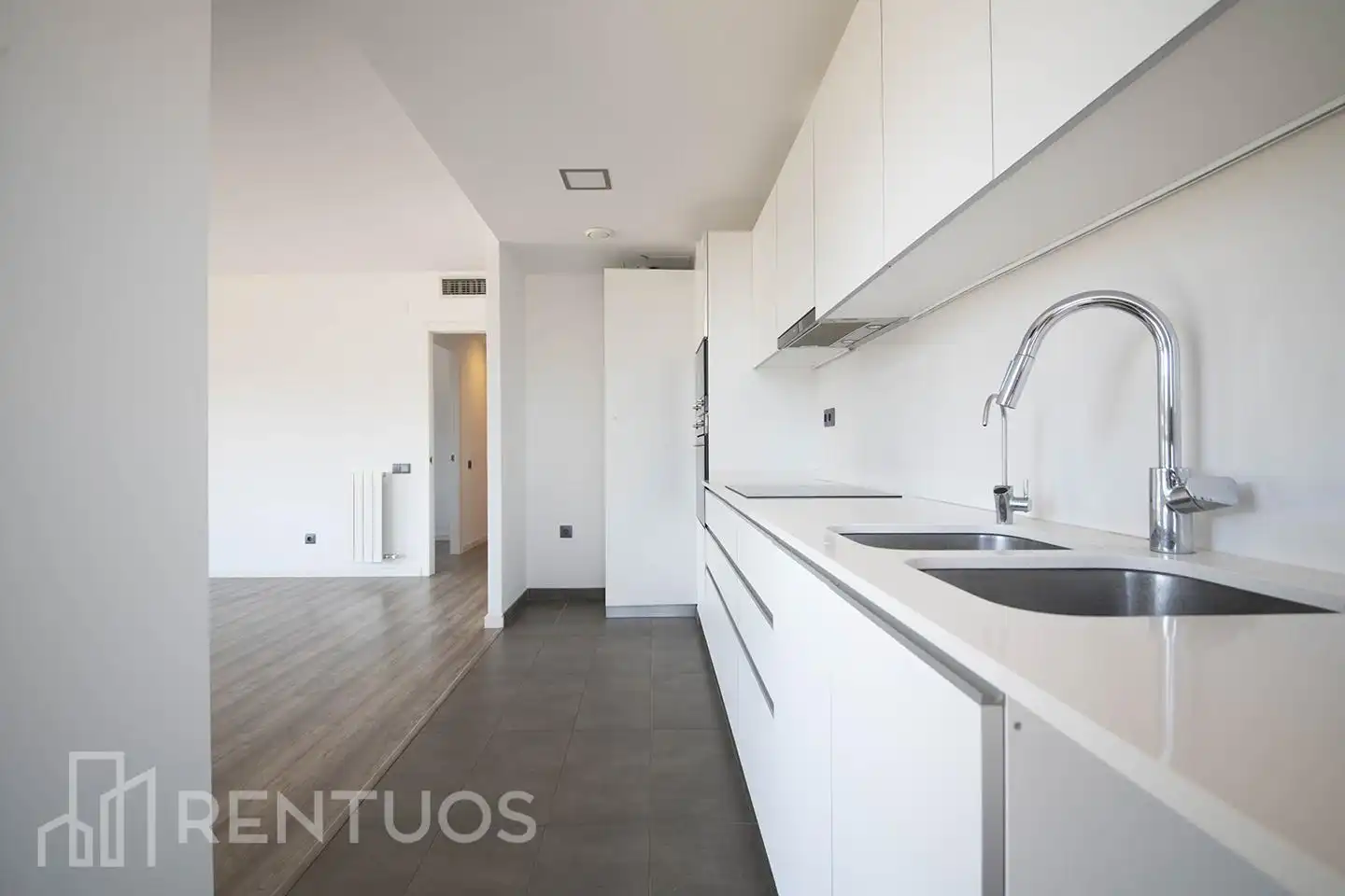 Kitchen of Flat for rent in Badalona  with Air Conditioner, Heating and Parquet flooring