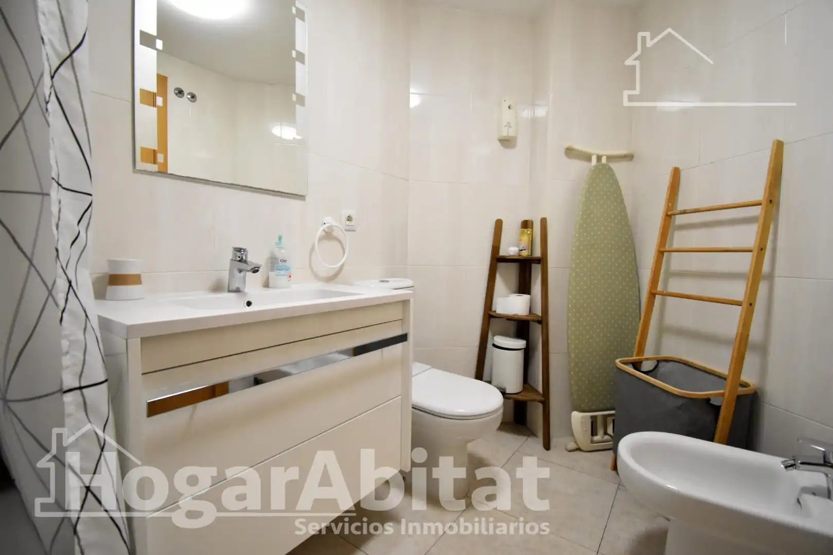 Bathroom of Flat for sale in Dénia  with Air Conditioner, Heating and Terrace