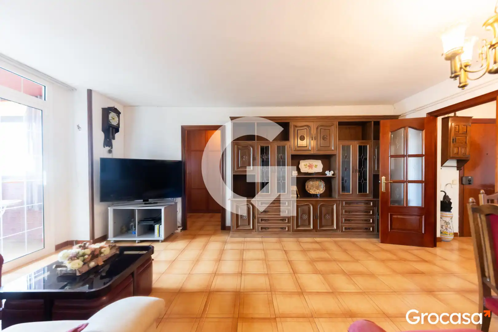 Living room of Flat for sale in L'Hospitalet de Llobregat  with Heating, Oven and Balcony