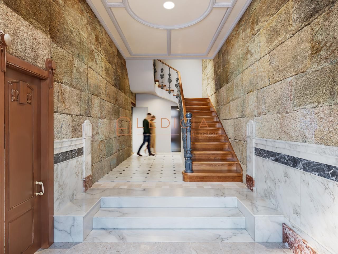 Pis en venda en Vigo  amb Calefacció, Terrassa i Moblat