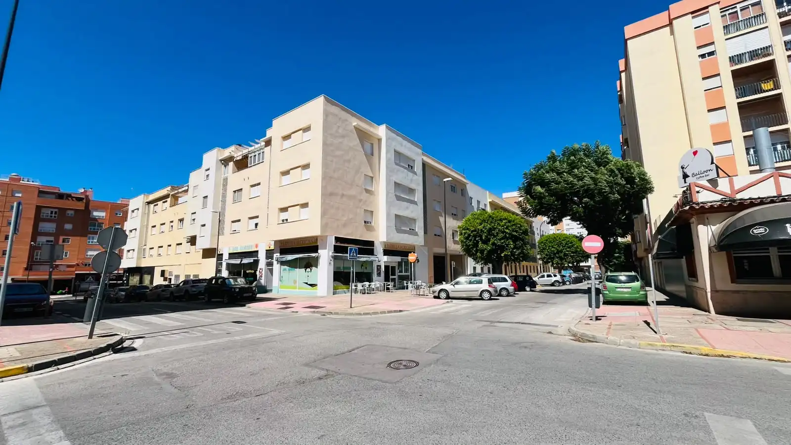 Vista exterior de Pis en venda en San Fernando amb Terrassa