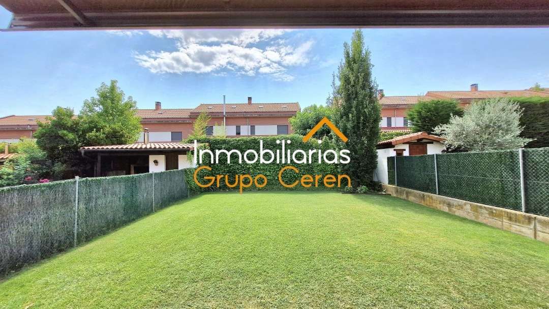 Single-family semi-detached for sale in Cirueña