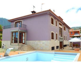 Vista exterior de Casa o xalet en venda en La Orotava amb Jardí privat, Parquet i Terrassa