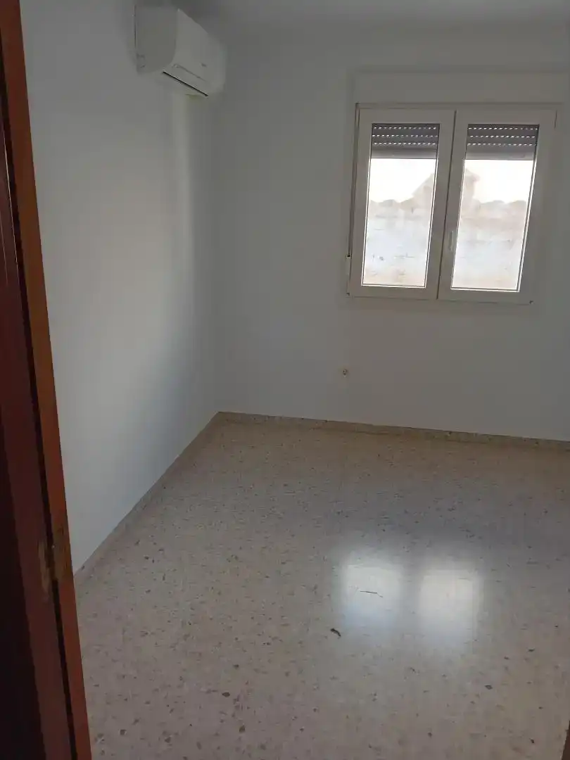 Dormitori de Casa o xalet en venda en Cártama