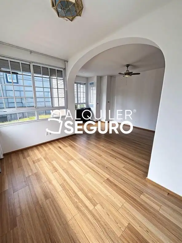 Bedroom of Houses for rent in Madrid  with Heating, Terrace and Storage room