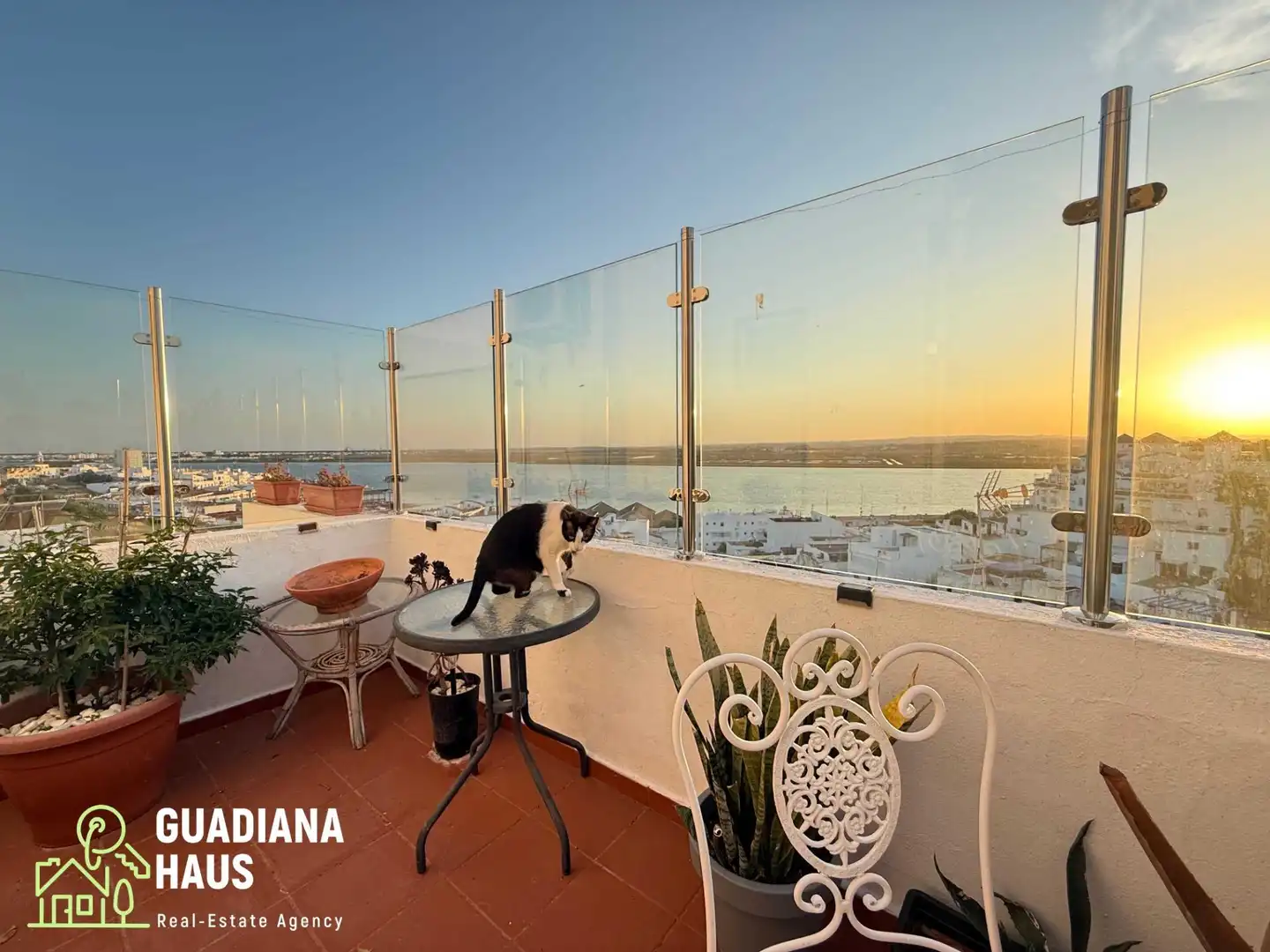Terrassa de Casa adosada en venda en Ayamonte amb Aire condicionat, Calefacció i Terrassa