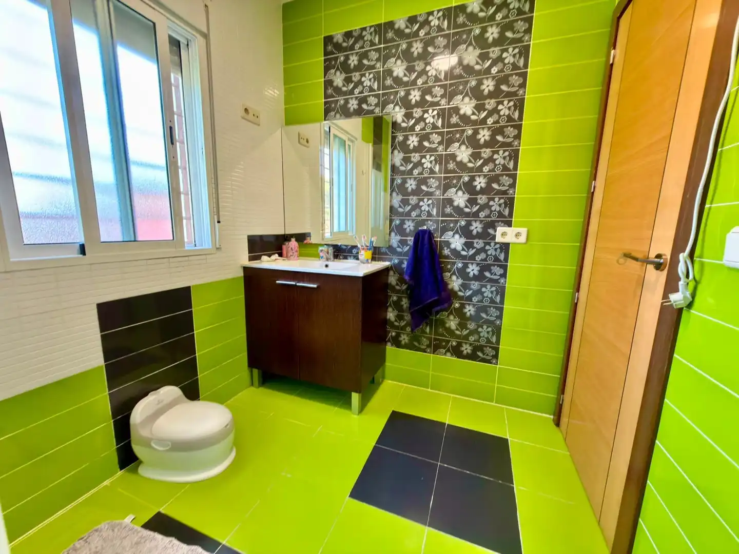 Bathroom of Houses for sale in Córdoba