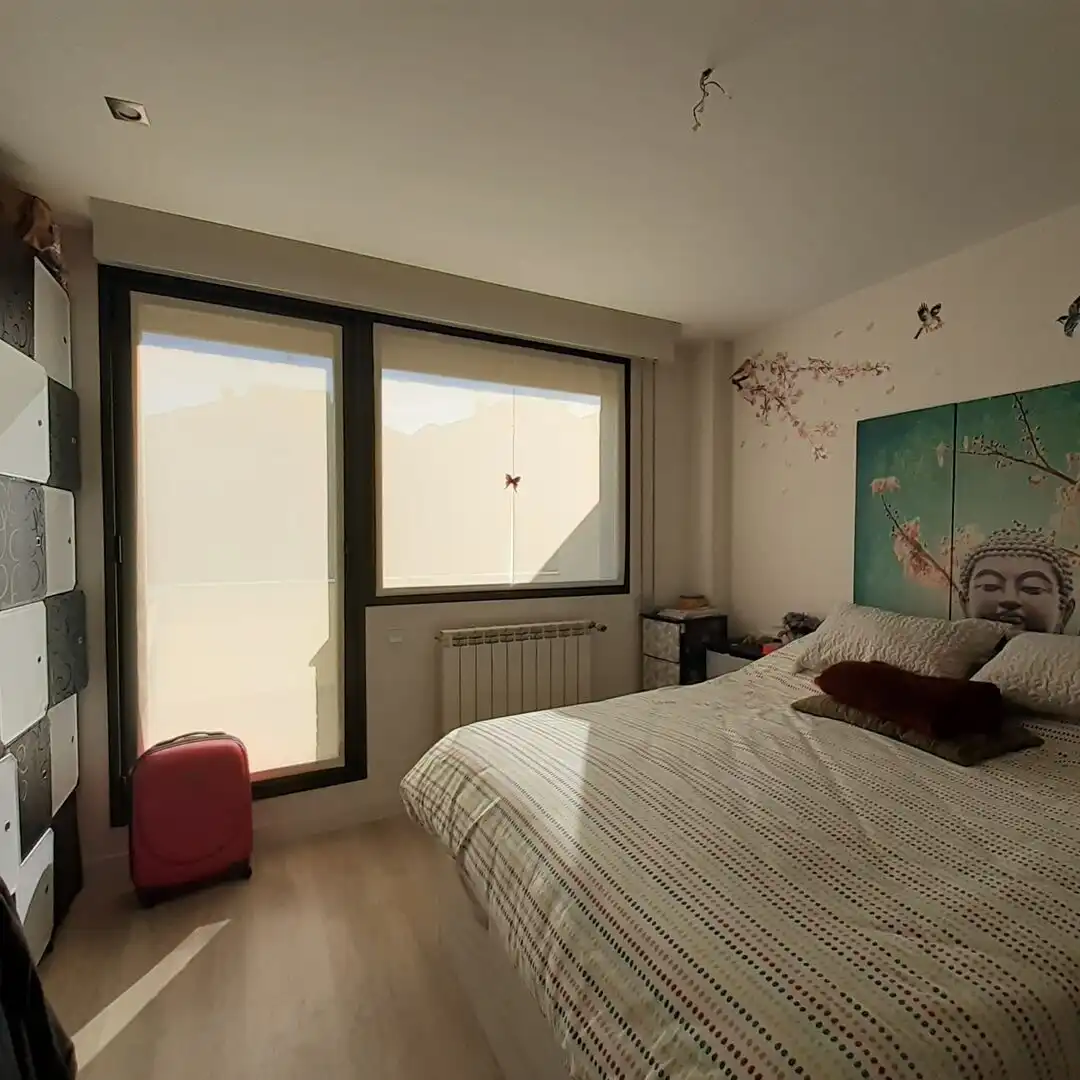 Schlafzimmer von Einfamilien-Reihenhaus zum Verkauf in Esteribar mit Heizung, Privatgarten und Terrasse