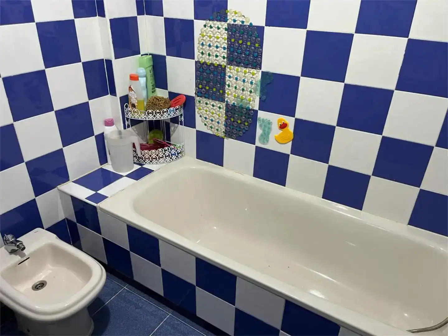 Bany de Casa o xalet en venda en Toledo amb Aire condicionat, Jardí privat i Parquet