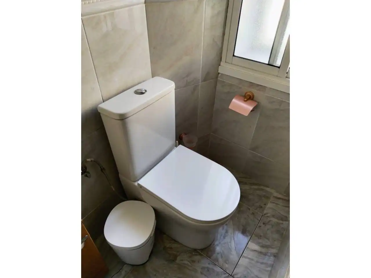 Bathroom of Flat for rent in Burgos  with Heating, Terrace and Furnished