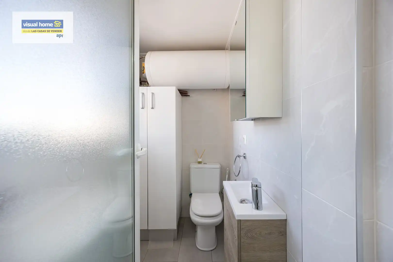 Bathroom of Flat for sale in Playa Poniente