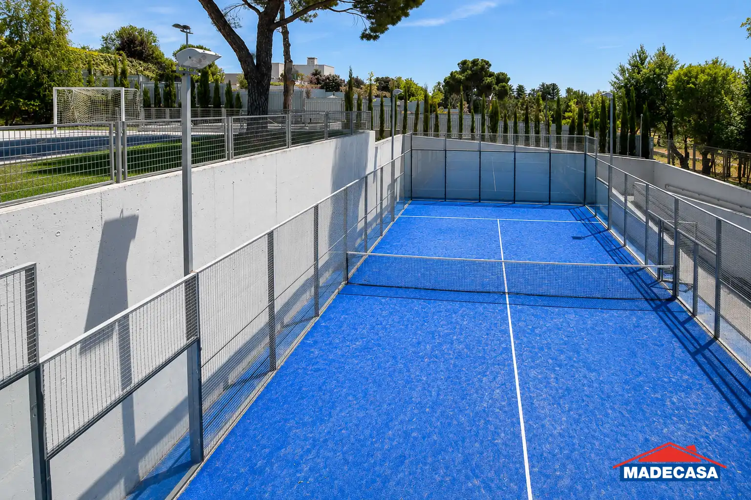 Vista exterior de Ático en venta en Pozuelo de Alarcón con Aire acondicionado, Calefacción y Jardín privado
