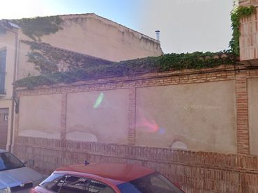 Terrenys i solars en venda a Anega