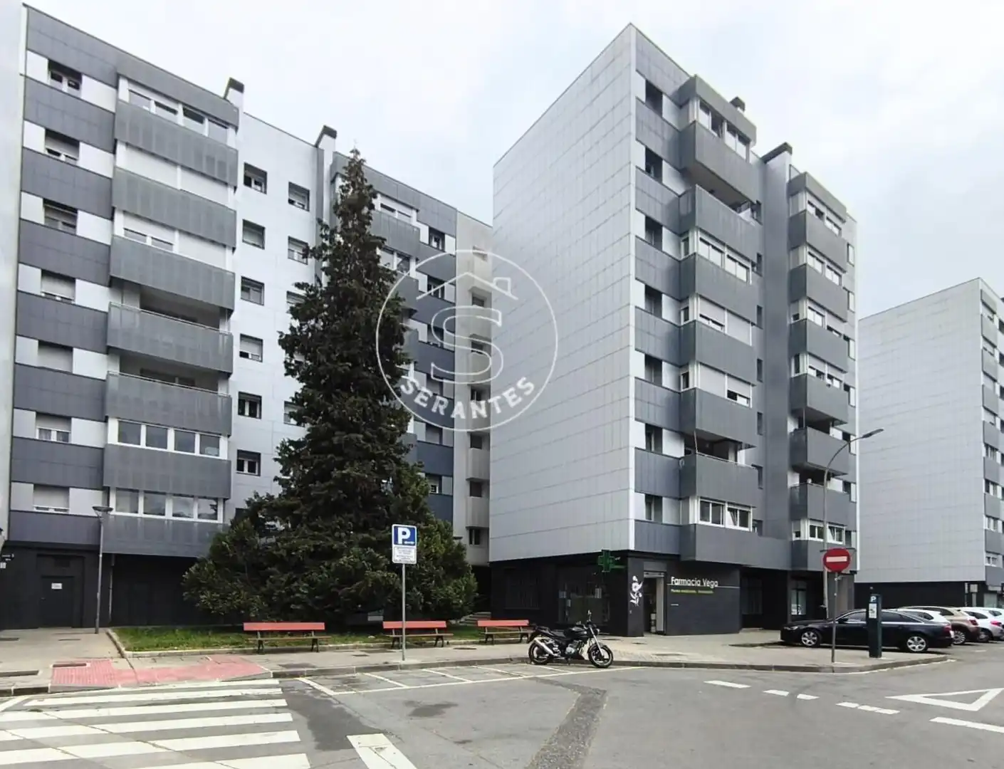 Parking de Piso en venta en  Pamplona / Iruña con Calefacción y Balcón