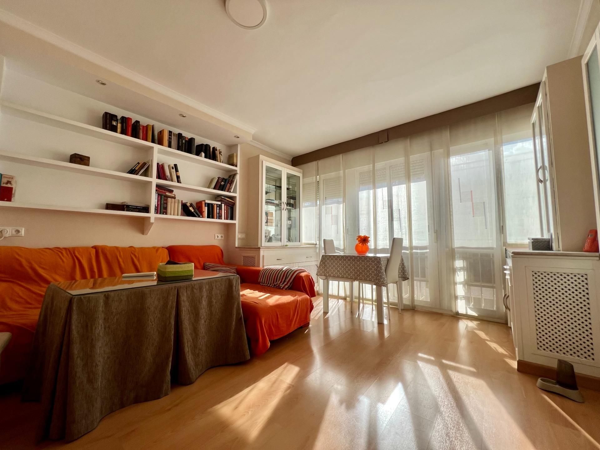 Sala d'estar de Pis de lloguer en  Córdoba Capital amb Aire condicionat i Calefacció