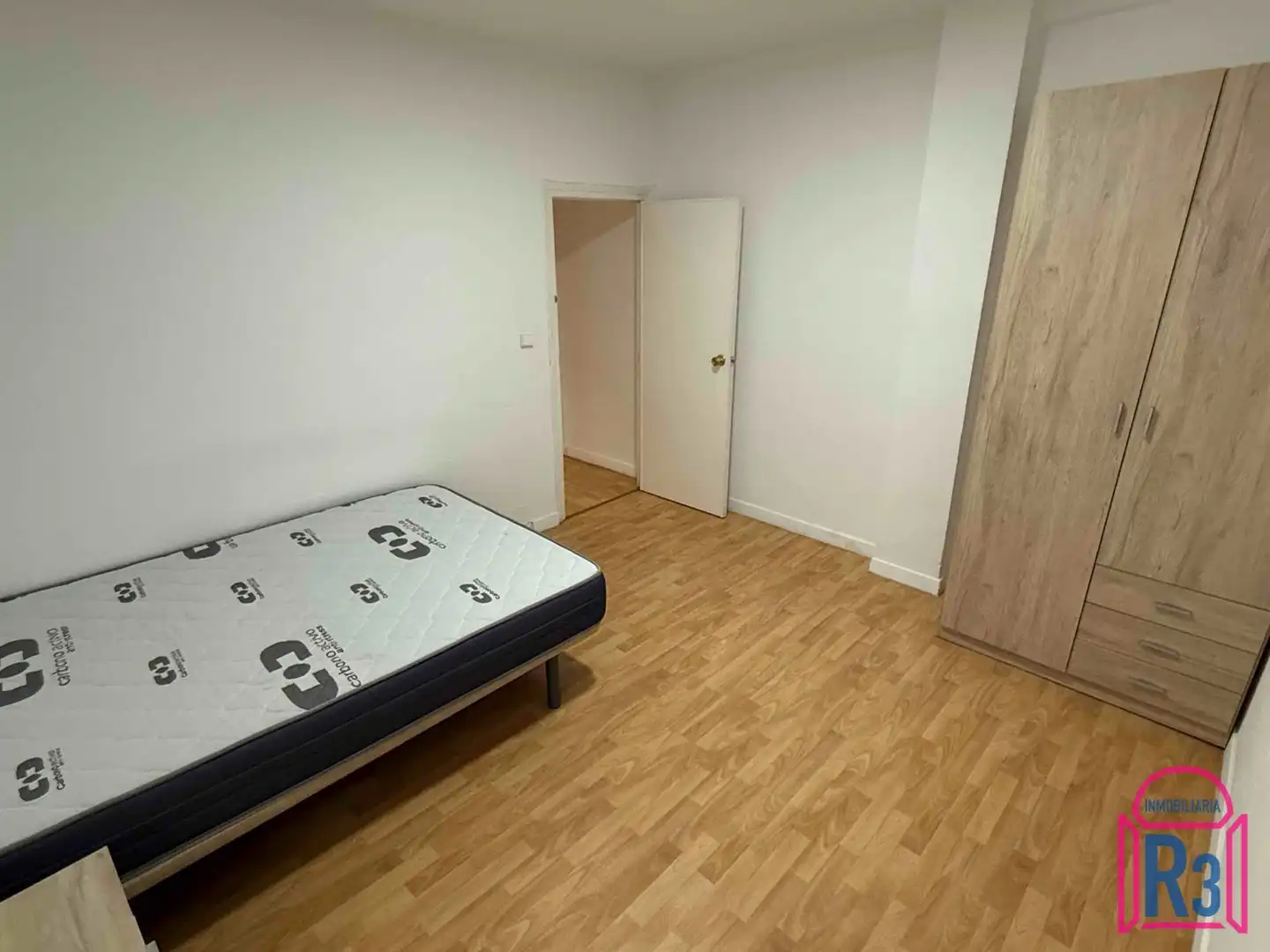 Bedroom of Flat for rent in León Capital   with Heating, Terrace and Furnished