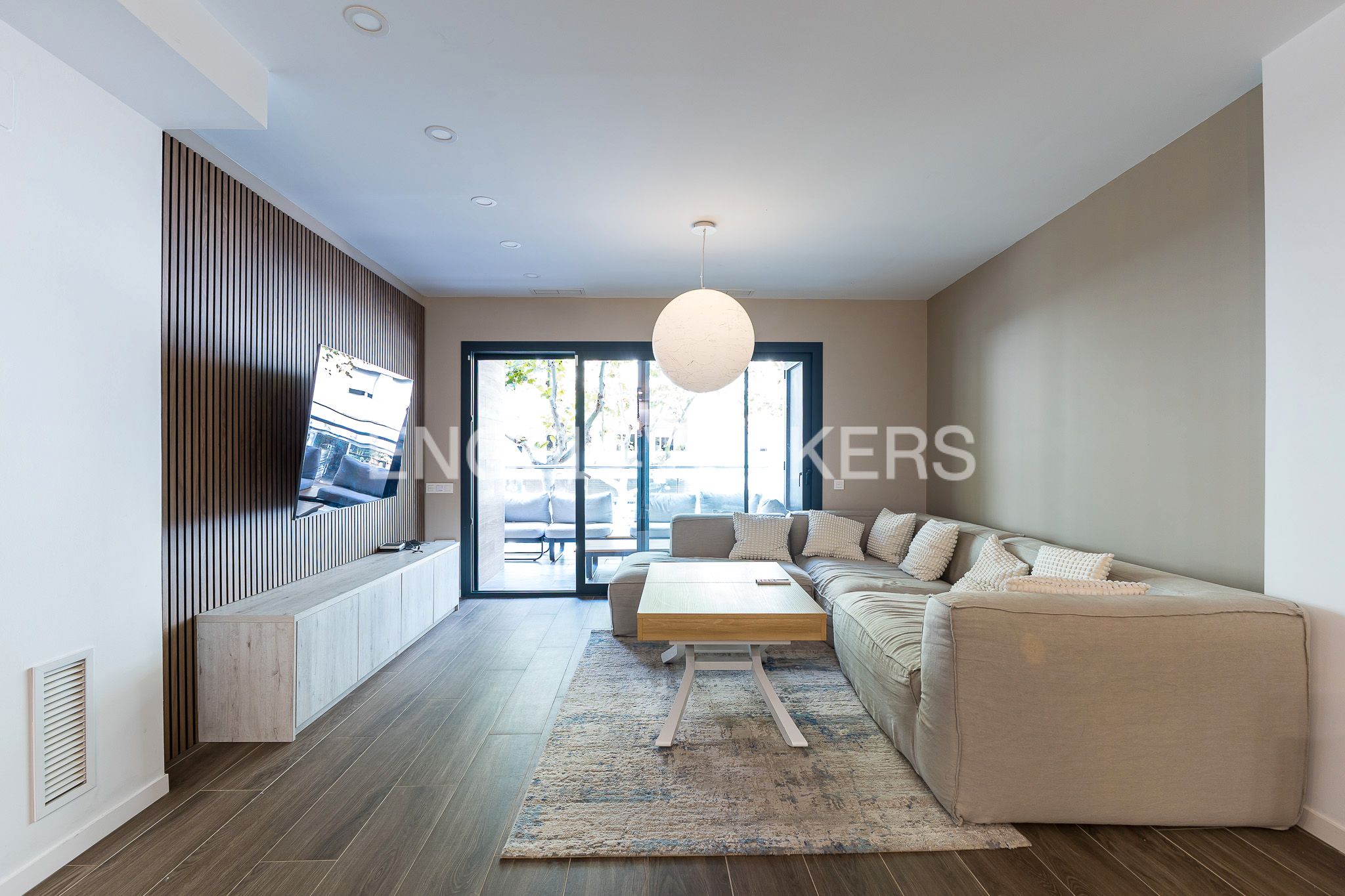 Sala d'estar de Apartament de lloguer en Vilanova i la Geltrú amb Calefacció