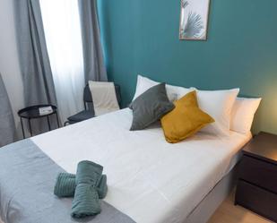 Bedroom of Flat to share in  Madrid Capital  with Air Conditioner and Terrace