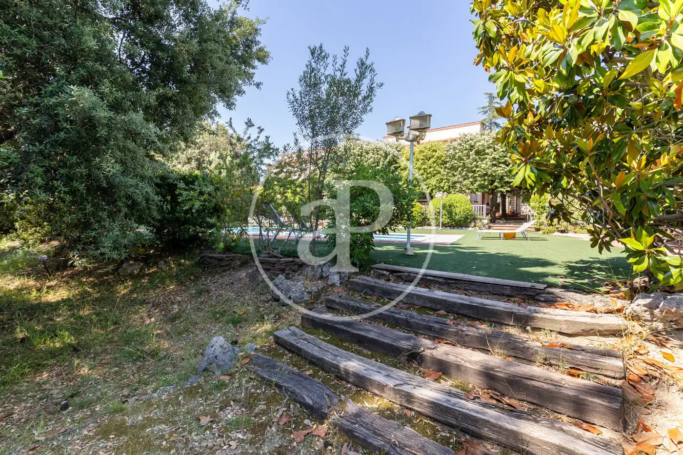 Jardí de Casa o xalet en venda en Matadepera amb Aire condicionat, Calefacció i Jardí privat