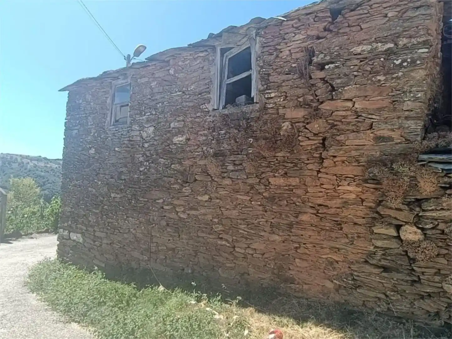 Vista exterior de Pis en venda en Riós amb Jardí privat, Moblat i Balcó