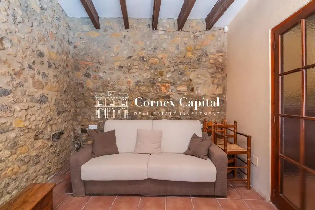 Sala d'estar de Casa o xalet en venda en Ullà amb Aire condicionat, Calefacció i Terrassa