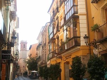 Flat for sale in Calle PINTOR CABRERA