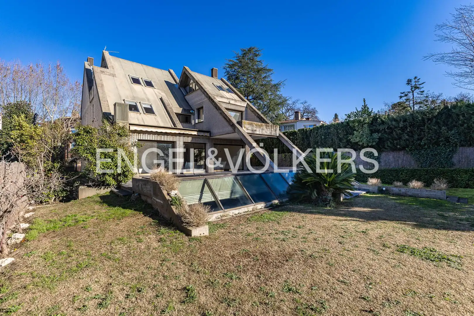 Casa o chalet de alquiler en Sant Cugat del Vallès con Calefacción, Jardín privado y Parquet