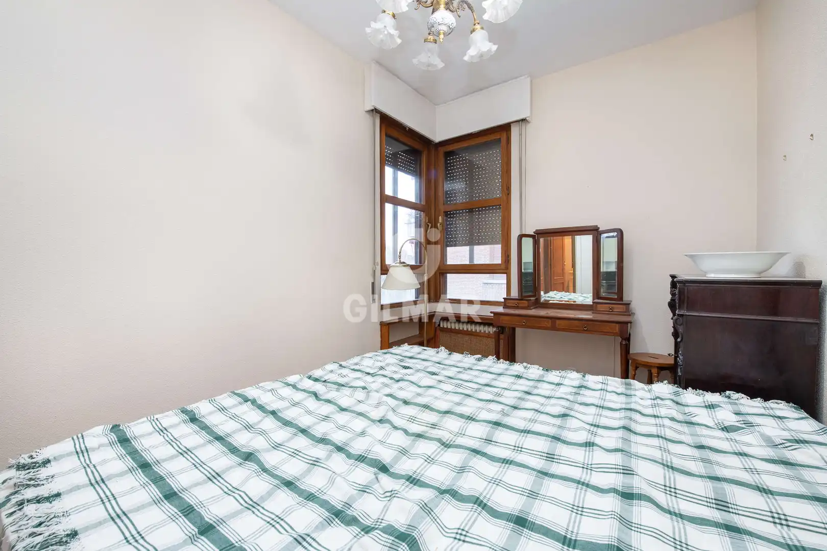 Schlafzimmer von Wohnung zum Verkauf in Madrid mit Heizung, Privatgarten und Abstellraum