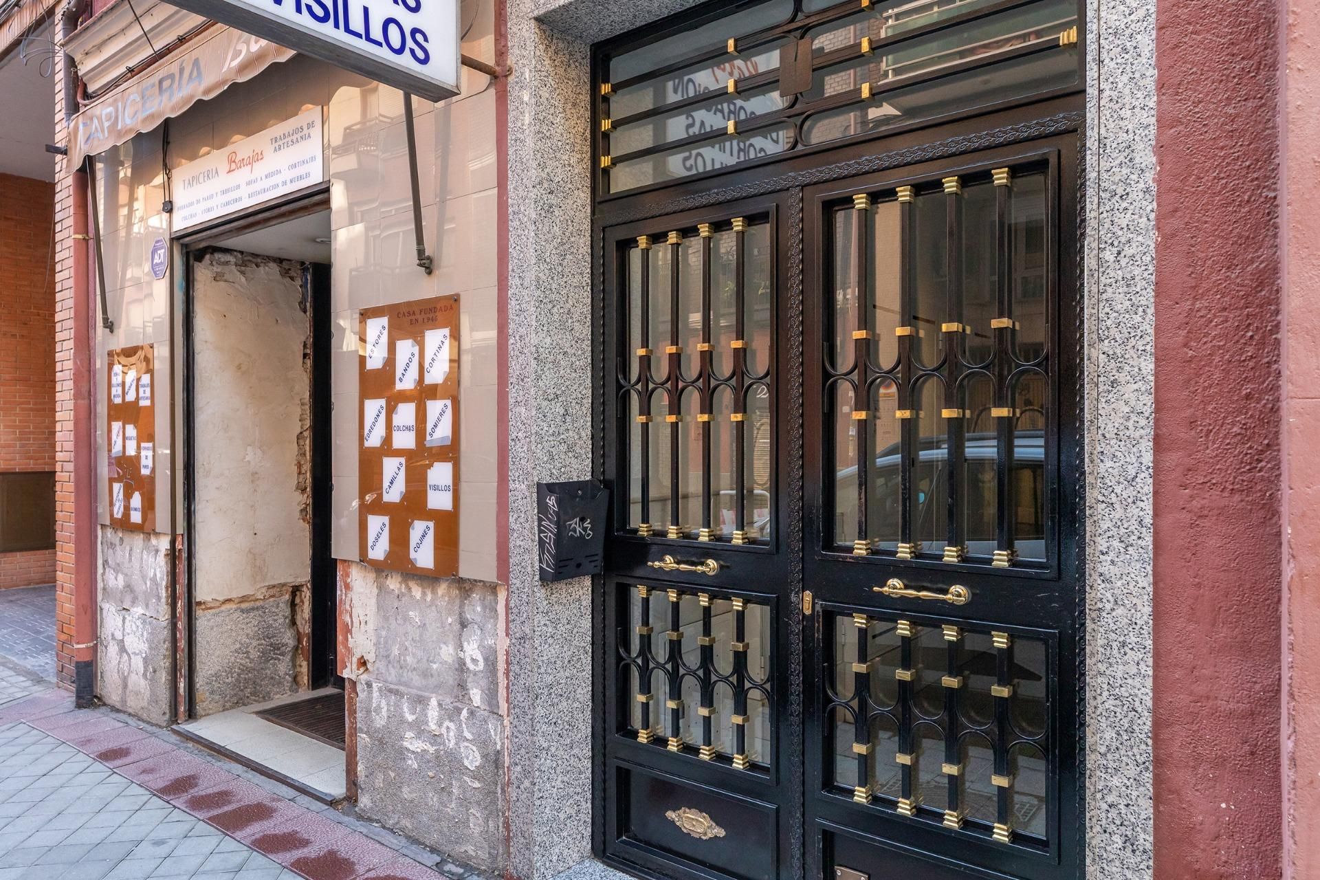 Vista exterior de Apartament en venda en  Madrid Capital