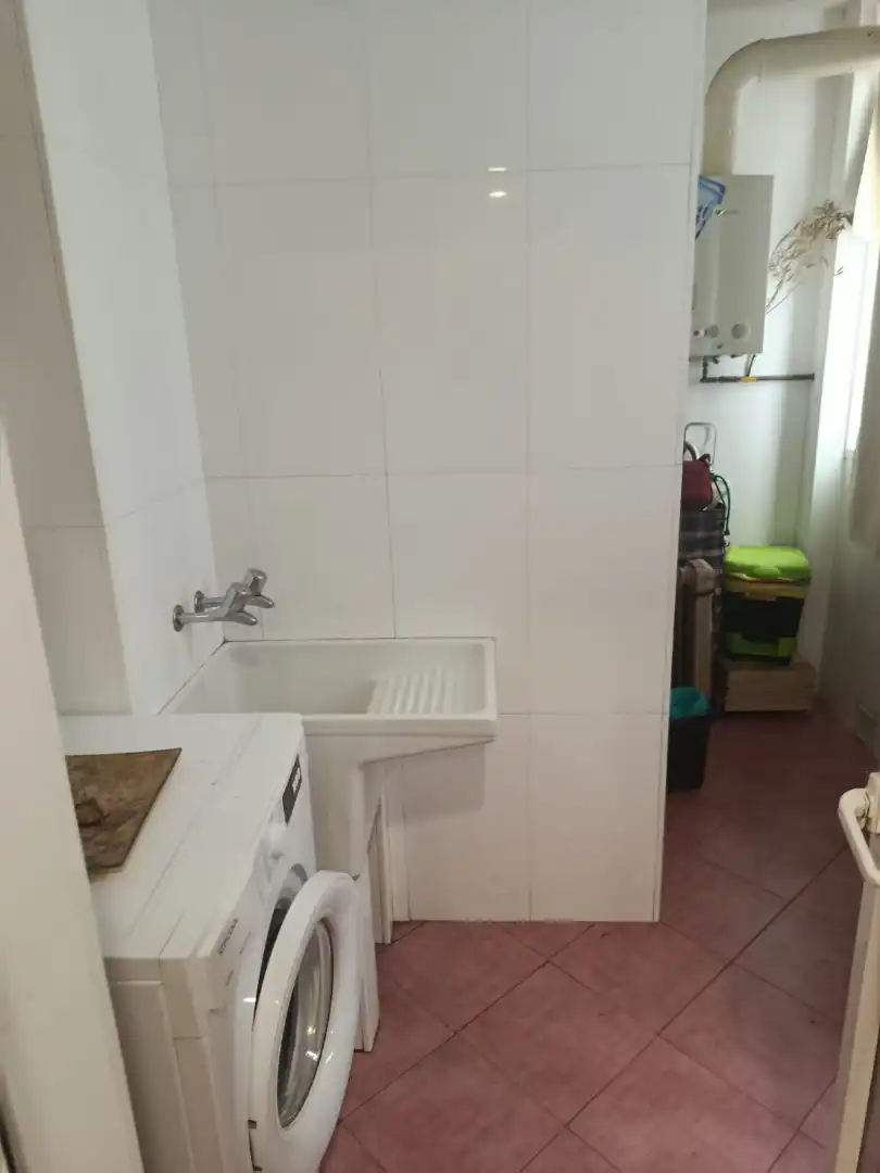 Bathroom of Flat for sale in Sevilla  with Air Conditioner, Parquet flooring and Terrace