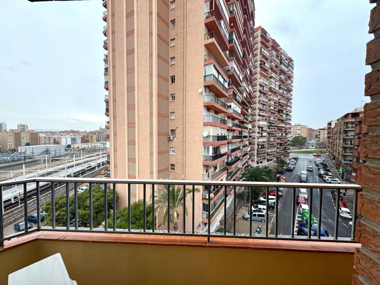 Vista exterior de Pis en venda en Alicante / Alacant amb Moblat, Balcó i Alarma