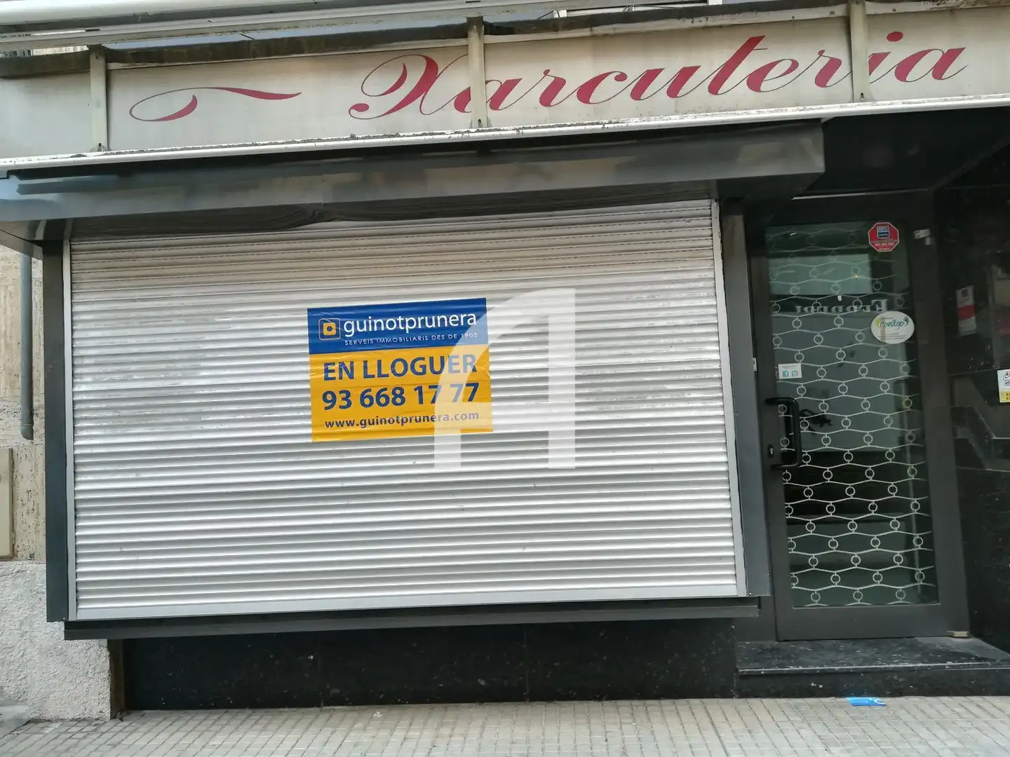 Locale commerciale in affitto a Pi i Maragall